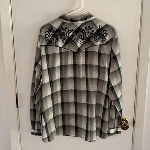 Roper black white grey plaid plaid long sleeve western shirt, silver metallic